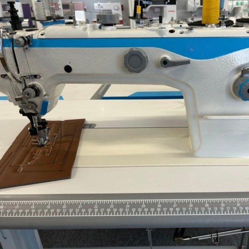 Macchina da Cucire Piana 2060, - Sewing In Textile Industry recensione e prezzo