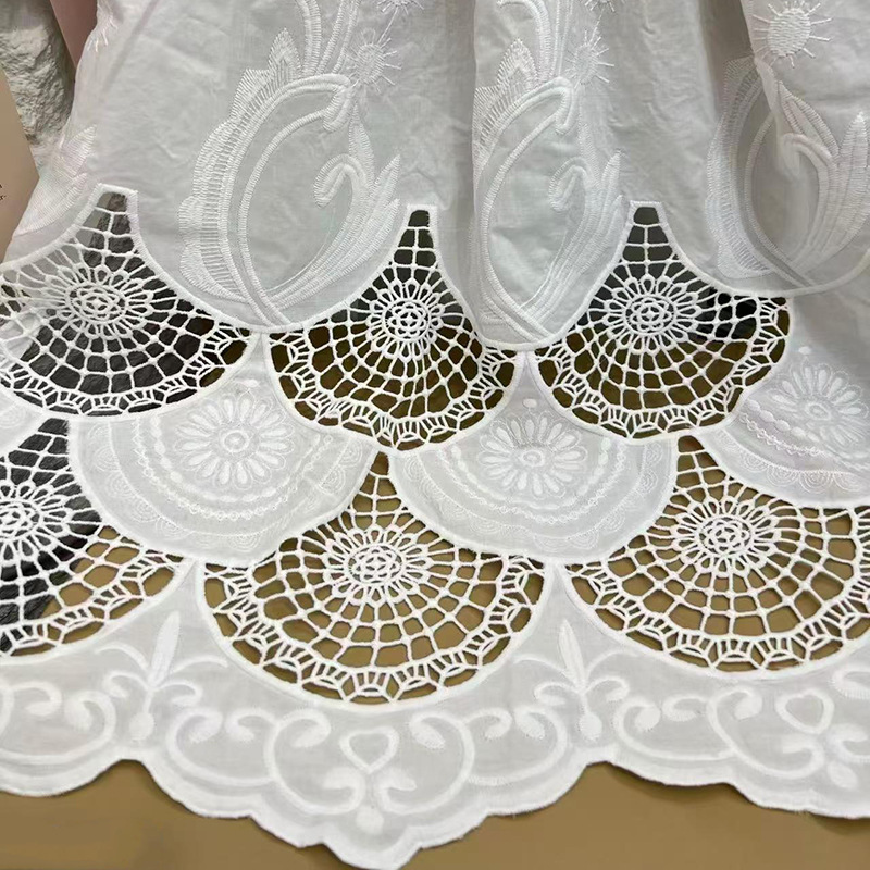Tessuto in pizzo ricamato con  - Sewing Eyelet Fabric recensione e prezzo