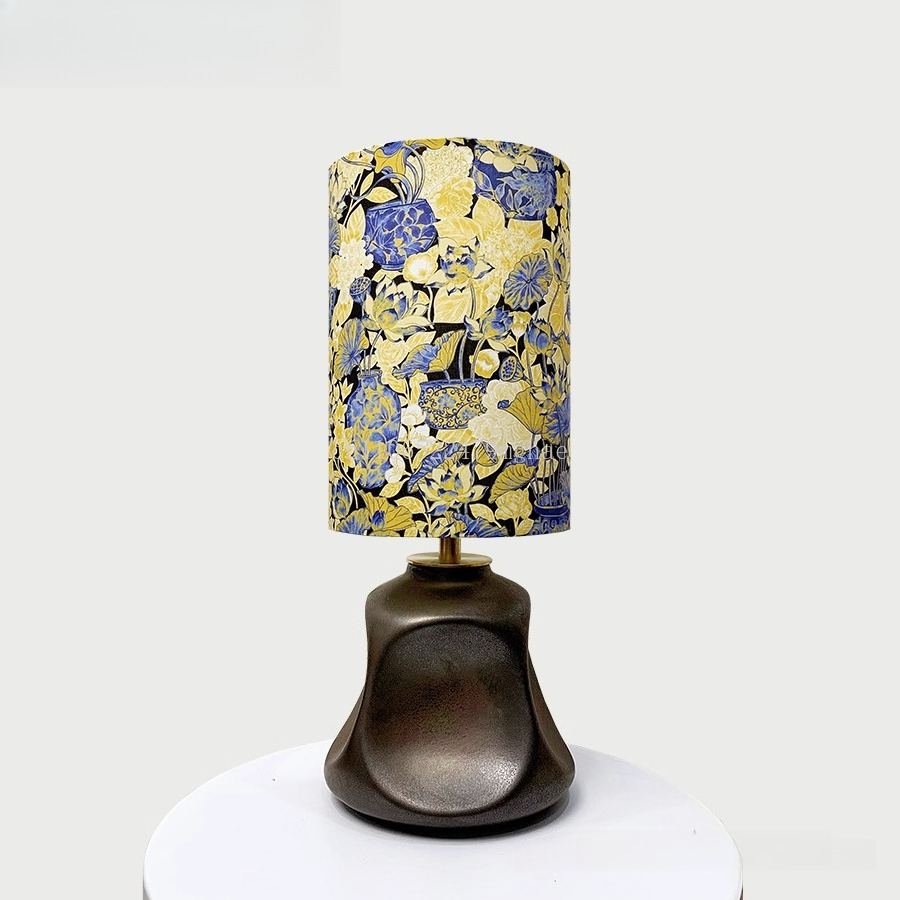 Lampada da tavolo in tessuto L - Century Textile & Sewing Supply recensione e prezzo